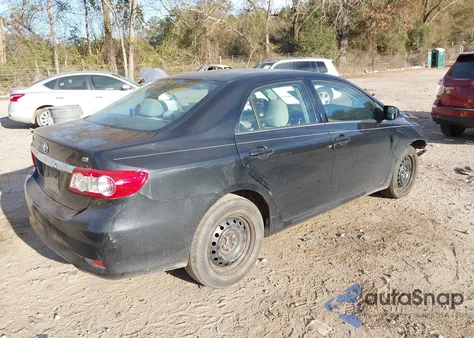 2013 Toyota Corolla Le z USA, uszkodzony, nr VIN 5YFBU4EE0DP128338